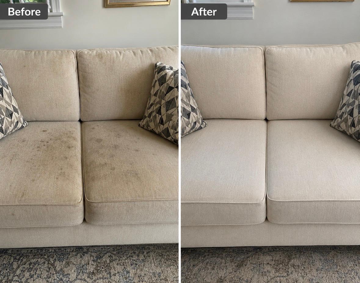 Townhouse carpet steam extraction and upholstery cleaning in Springwood QLD